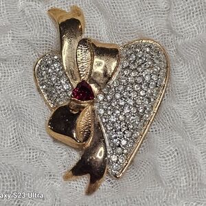 Vintage Signed ROMAN Heart Bow Red Clear Crystal Pave Brooch Pin Gold Love